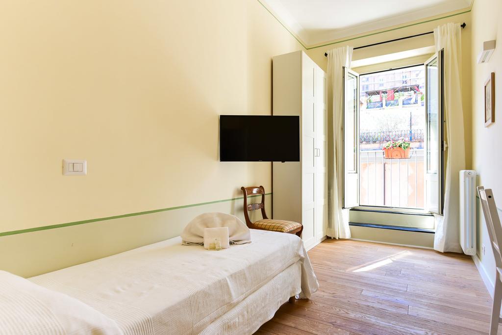 Bright And Comfy 3 Bedroom In Monti Appartamento